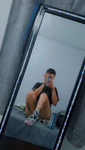 _Hannah_Hot Public Poză