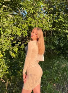 Cira_BabyFace Honey Curve Bloom Pic