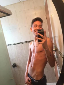 YorYo_hot A very cute skinny guy 😊 Pic 2