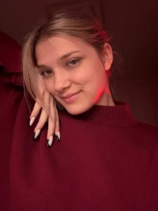 Carolini_i sweater 圖片