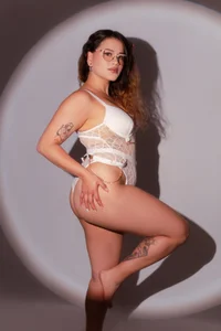 CherryTayloor Public Foto 2