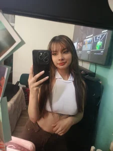 _annie_rosse March Pic 6