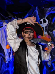 A SEXY HALLOWEEN PIRATE 2026 de Tayson_Rivers Foto 7