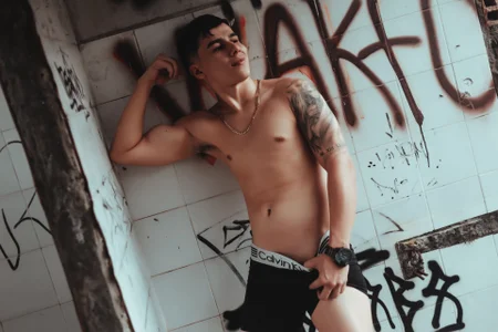 Michelletylor: Public ( 8 фото)