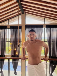 Aaronfox_x Day off 💞 Pic 3