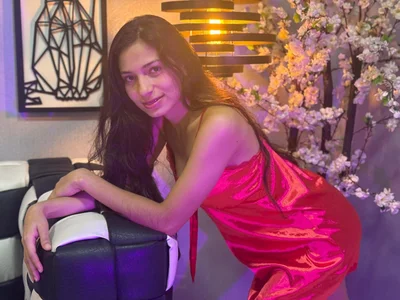 KateSkinny Public Foto 4