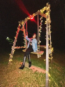 DianaHopson's photo