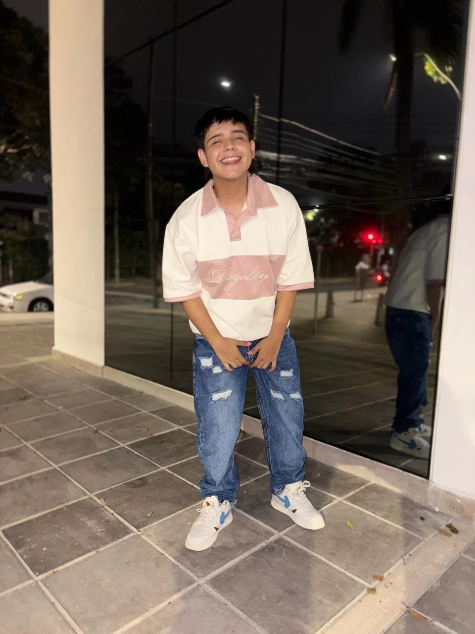 صور AndrewPherson الرائجة  7122