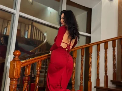 MiaBeckyShall we go on a date? 💗 Bild 7