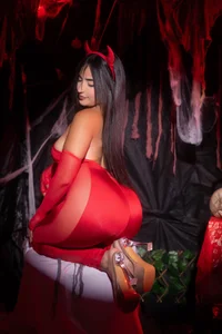 LauraCarther 🖤 Devilish Desires 😈 Pic