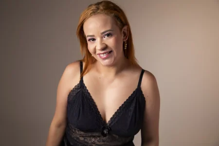 AnaTaylorr Public รูป  3