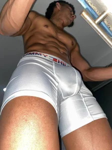 Phillip_collinss Enjoy my package🥵 รูป  2