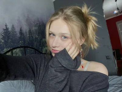 SydneyColeX Public зображення 5