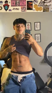 Nickhot0609 Public 사진 3