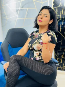 ciara_connor Be nice… or maybe don’t 😇😈 Bilde 7