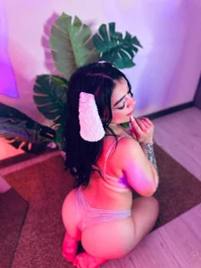 Lummii_ A sexy bunny Pic 4