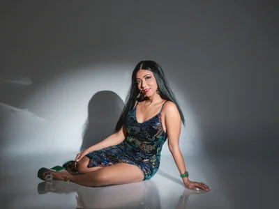 SashaMacgregor sensuality, seduction, eroticism all together Hình 5