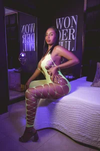 Scarlett_Viibe SEXY NEON IN MY BIRTHDAY Εικόνα 3