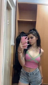 CallieDoll: Public ( 5 фото)