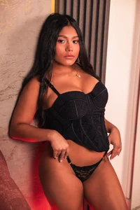 SofiaBrock Public Pic 3
