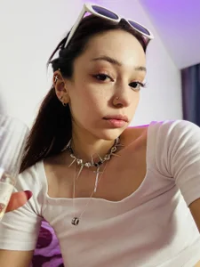 AyeHoney: Just me 👅 ( 4 фото)