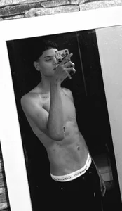 Samuelmeji's XXX Nude Photo 1