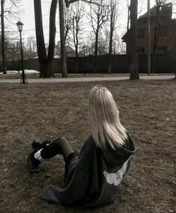 Zdjęcia JessicaLowland Public:  6