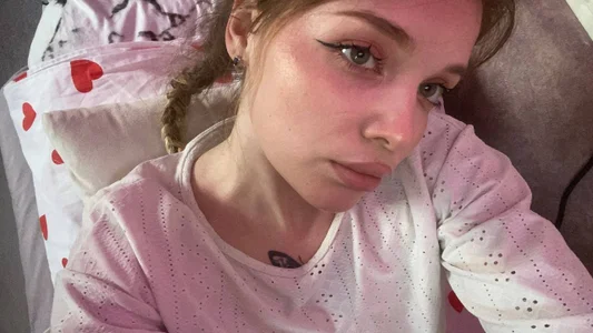 _Lily_Moon_ >>> >.< <<< Pic 2