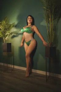 alana-then New Photos 2025 Foto 2