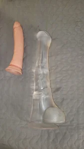 sexy_brunette_12 toys Foto 4