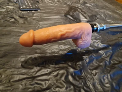 Naughty_toysboy My fuckmachine that can be activated by tipping Foto 4