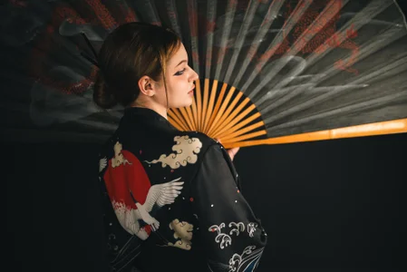 SherriMartinez A spooky marionette in your hands Pic 6