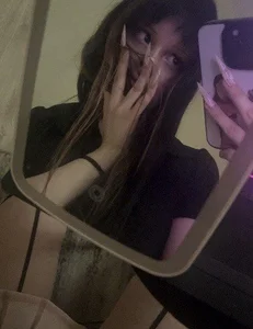 YunaVelour Public Pic