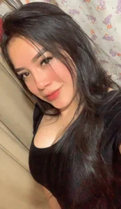 I am a sweet little devil, hello 😈😈 de AmyTorres_  2 photos