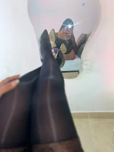 Lilith_Russoo Your Favorite Weakness Billede