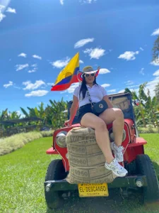 taylor_bennet Public Pic 6