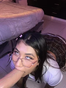 emilysofiia Me encanta dejarte sin una gota de leche😈/I love leaving you without a drop of milk😈 Pic 3