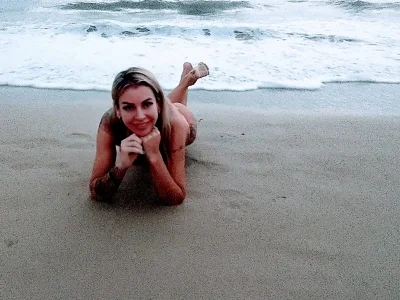 Só a Carol dá tantas fotos grátis KKKKKK de Caroll_Ass  4 Imagens