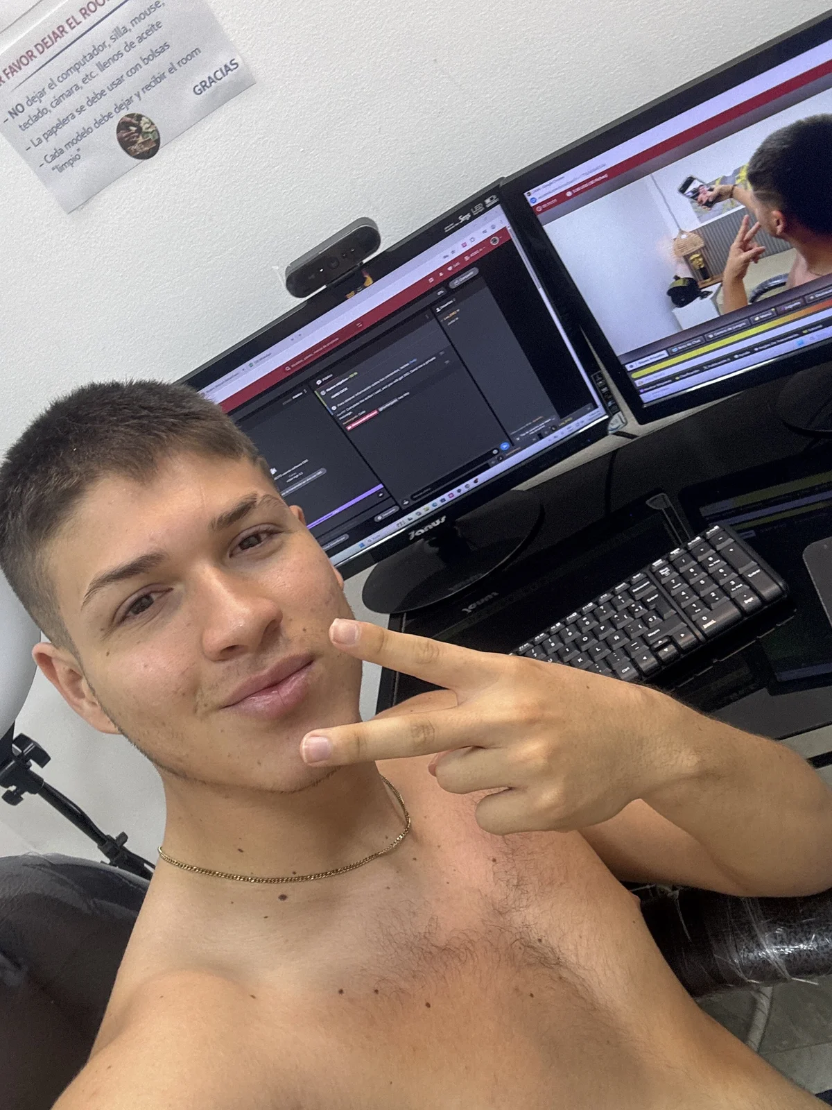 AlessandroFranco Právě oblíbené foto 689