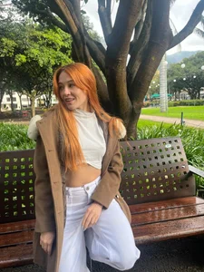 Annie_Velas_ Date... 🍟 Poză