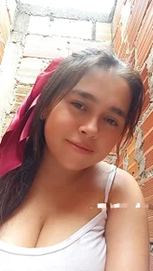 nikol_hot18 Public Pic 4