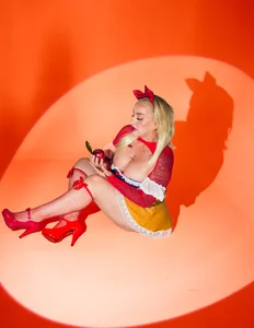 SophieWinsloow Halloween 🎃🎉 Pic 2
