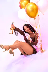 HaileeRoberts kullanıcısının Happy B-Day To Me... 🎁🥳🎉 albümü -  6 fotoğraf