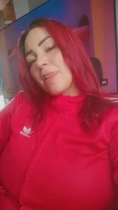 Red od alexia_squirt25  9 snímek