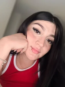 IsabelSofiaa Public Kuva