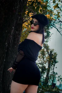 Emily_robertss1 🖤 Dark Beauty Poză
