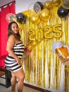 AmbarthSmiith2 Happy New Year صورة واحدة|AmbarthSmiith2 Happy New Year صورتان|AmbarthSmiith2 Happy New Year  4 صور|AmbarthSmiith2 Happy New Year  4 صورة