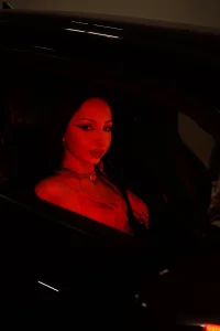 Lina_Thornton_ me.car.u? Pic 5