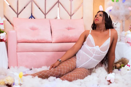 ChannelssDiirty happy Easter টি ছবি