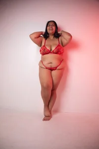 BellaNixs Public Pic 2